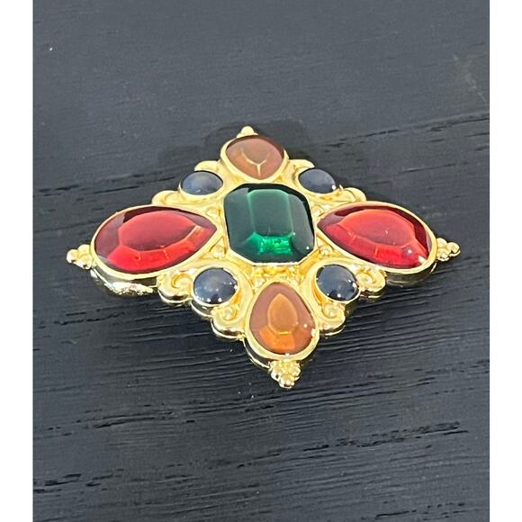 Jay Strongwater Signed Pendant Red Green Gold Tone Jewel Cross Brooch Vintage - Picture 3 of 6